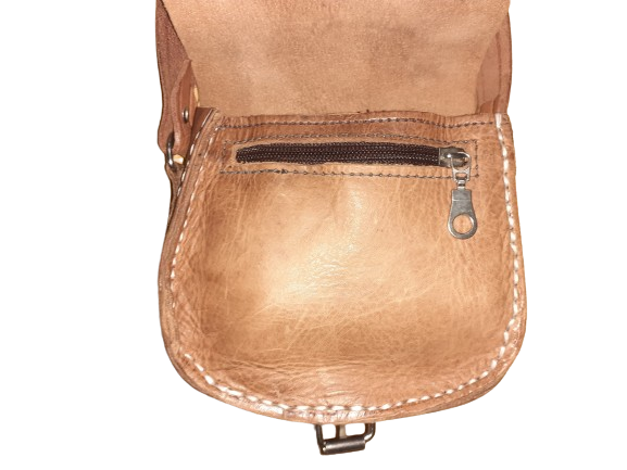 Bolso redondo con una piedra-6