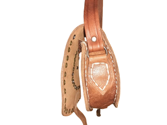 Bolso redondo con una piedra-2