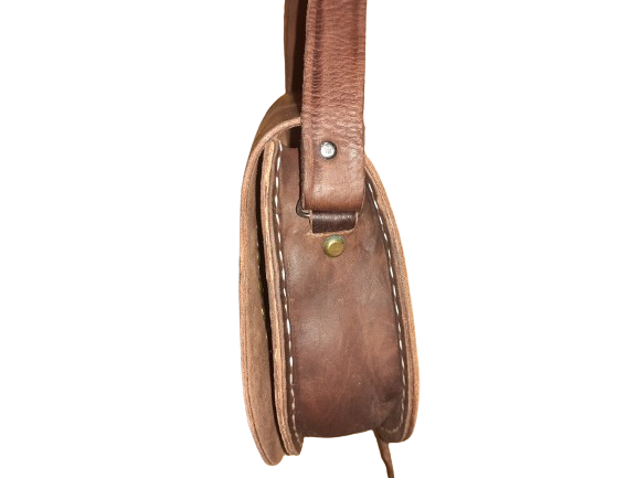 Bolso redondo con una piedra-8